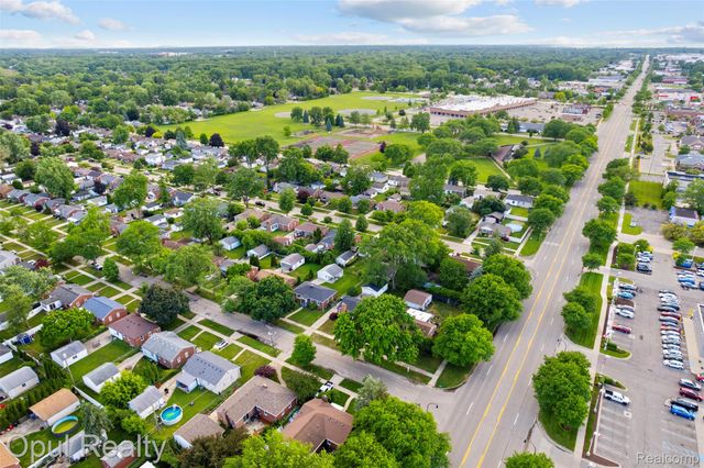 11441 Brookfield Street, Livonia, MI 48150