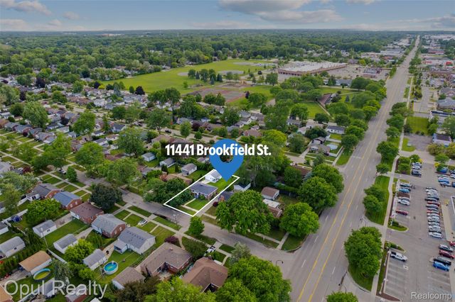 11441 Brookfield Street, Livonia, MI 48150