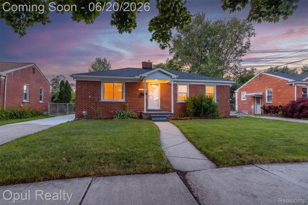 11441 Brookfield Street, Livonia, MI 48150