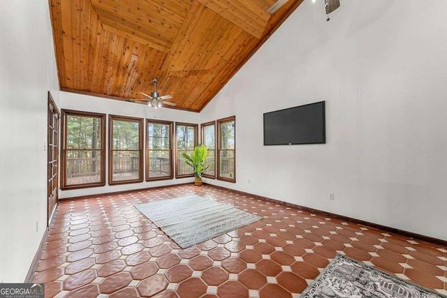 2865 White Court NE, Conyers, GA 30012