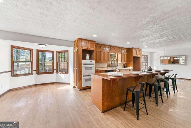 2865 White Court NE, Conyers, GA 30012