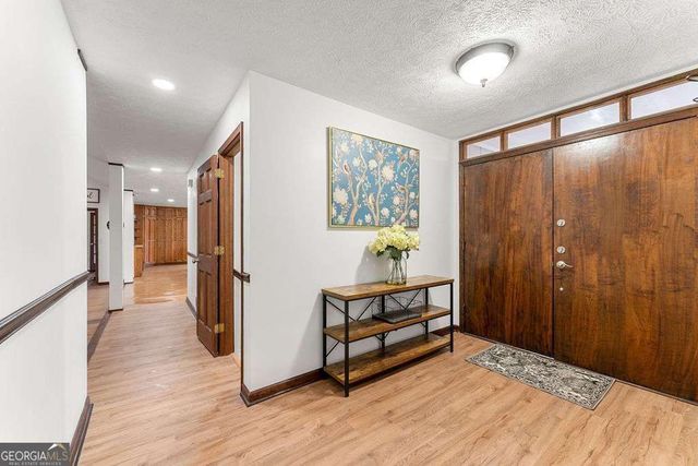 2865 White Court NE, Conyers, GA 30012