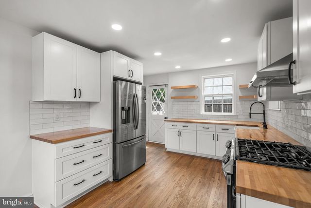 2200 WINDHAM LN, Silver Spring, MD 20902