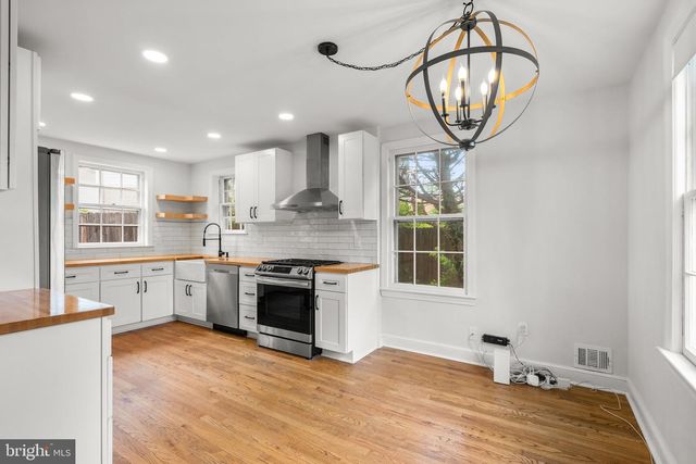 2200 WINDHAM LN, Silver Spring, MD 20902