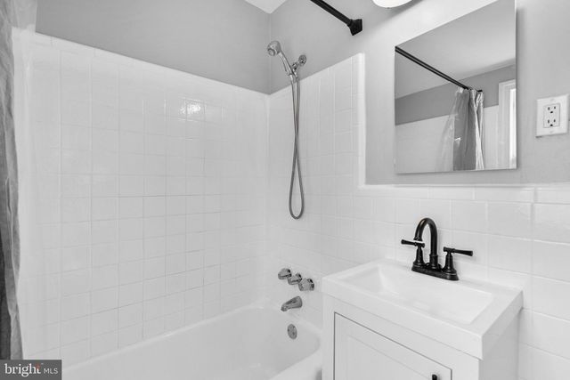 2200 WINDHAM LN, Silver Spring, MD 20902