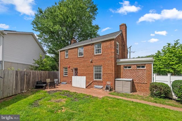 2200 WINDHAM LN, Silver Spring, MD 20902