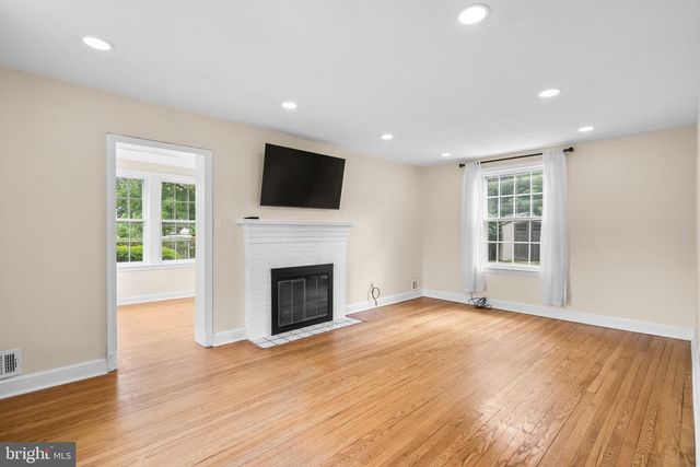 2200 WINDHAM LN, Silver Spring, MD 20902