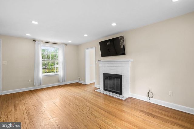 2200 WINDHAM LN, Silver Spring, MD 20902