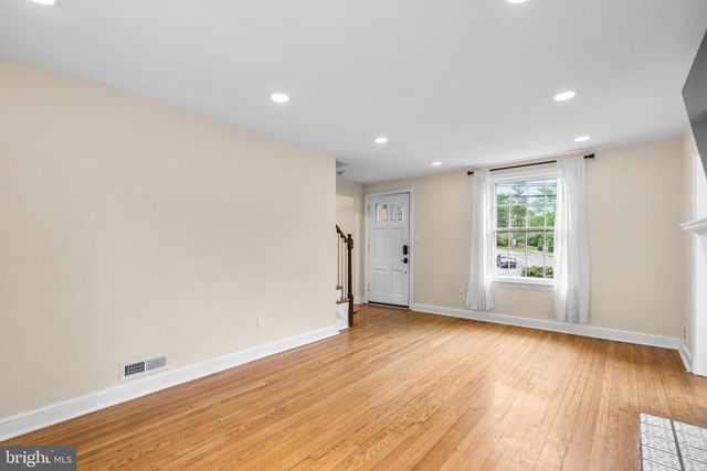 2200 WINDHAM LN, Silver Spring, MD 20902