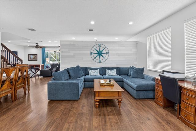 6784 Columbia Avenue, Lake Worth, FL 33467