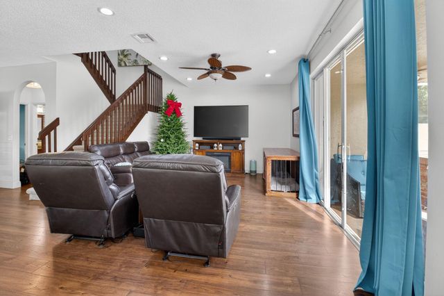 6784 Columbia Avenue, Lake Worth, FL 33467