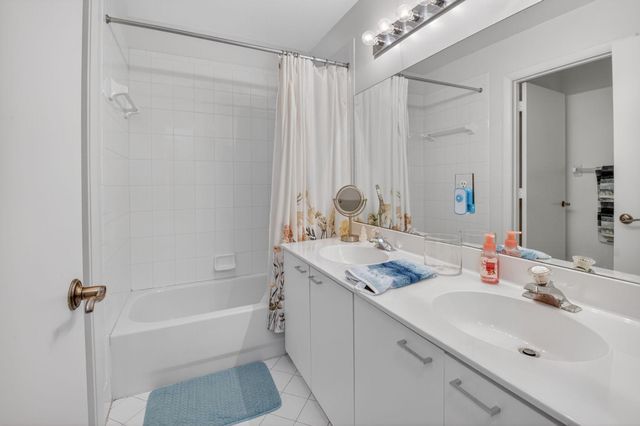 6784 Columbia Avenue, Lake Worth, FL 33467