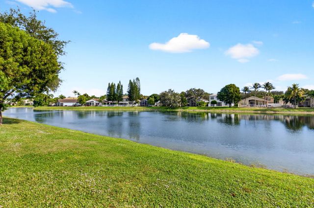 6784 Columbia Avenue, Lake Worth, FL 33467