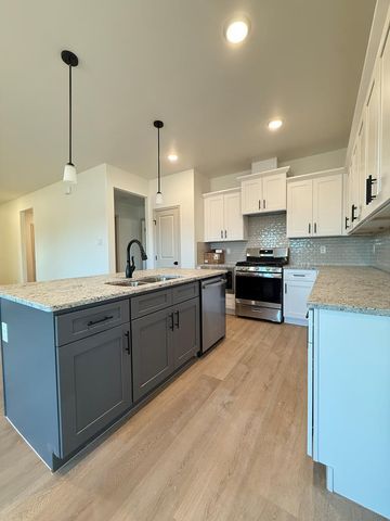 2706 Shirley Dr, Big Spring, TX 79720