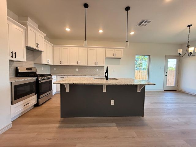 2706 Shirley Dr, Big Spring, TX 79720