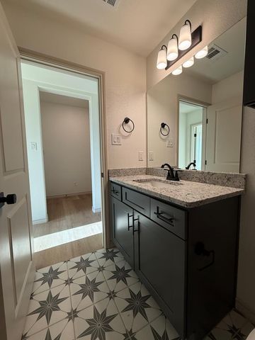 2706 Shirley Dr, Big Spring, TX 79720