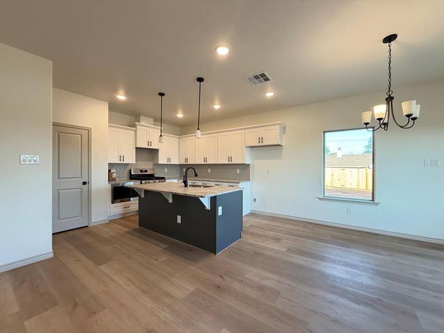 2706 Shirley Dr, Big Spring, TX 79720