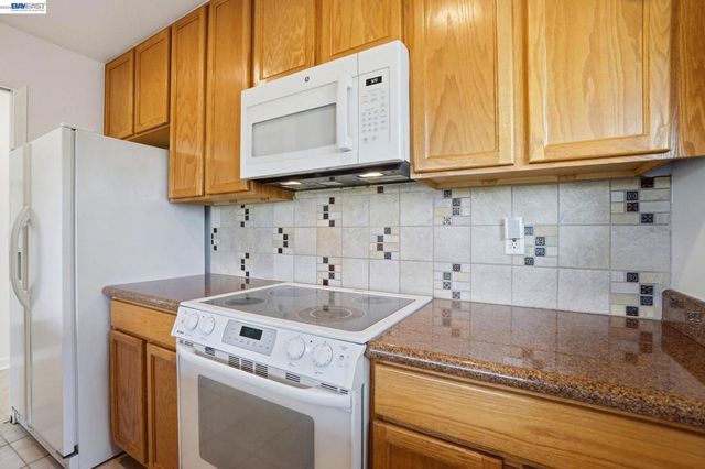 2101 Vanderslice Ct 18, Walnut Creek, CA 94596