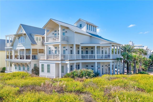 220 Seaside Dr, Port Aransas, TX 78373