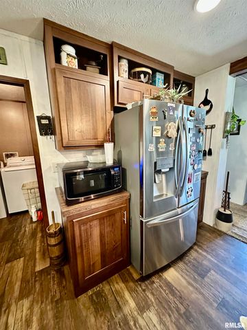 1409 W 5TH Street, West Frankfort, IL 62896