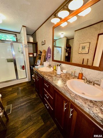 1409 W 5TH Street, West Frankfort, IL 62896