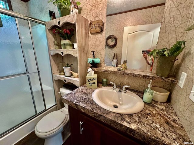 1409 W 5TH Street, West Frankfort, IL 62896