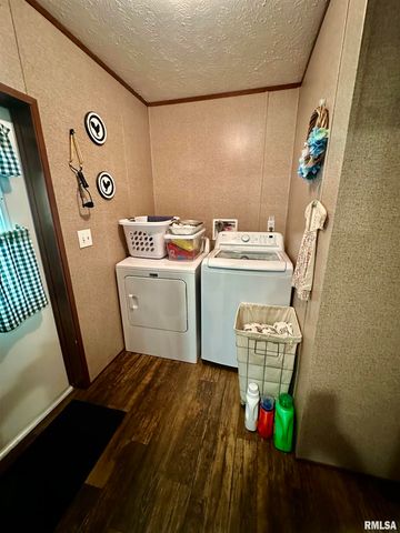 1409 W 5TH Street, West Frankfort, IL 62896