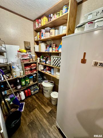 1409 W 5TH Street, West Frankfort, IL 62896