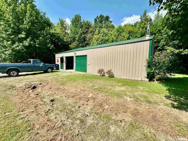 1409 W 5TH Street, West Frankfort, IL 62896