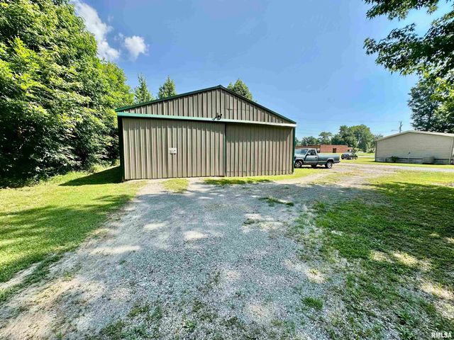 1409 W 5TH Street, West Frankfort, IL 62896