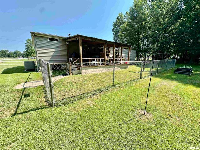 1409 W 5TH Street, West Frankfort, IL 62896