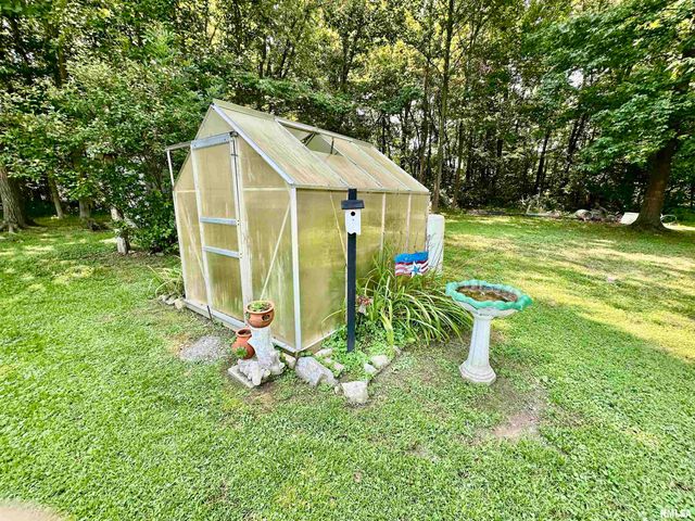 1409 W 5TH Street, West Frankfort, IL 62896