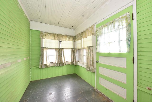 451 W Kilbourn AVENUE, West Bend, WI 53095