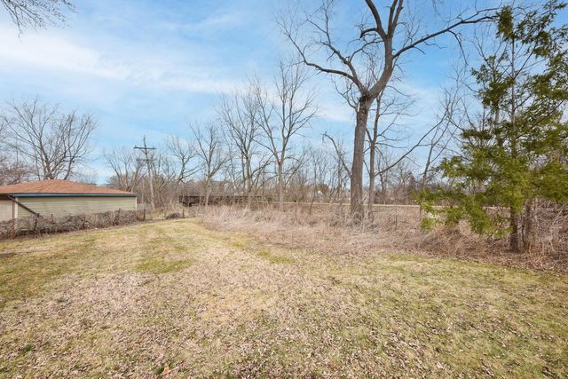 451 W Kilbourn AVENUE, West Bend, WI 53095