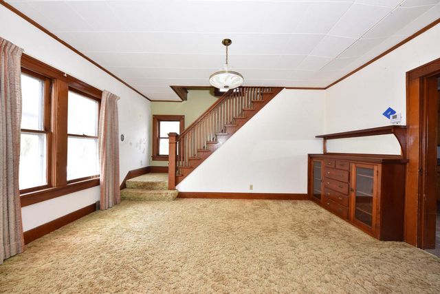 451 W Kilbourn AVENUE, West Bend, WI 53095