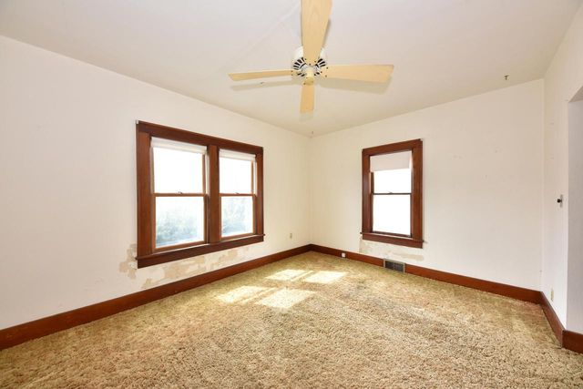 451 W Kilbourn AVENUE, West Bend, WI 53095