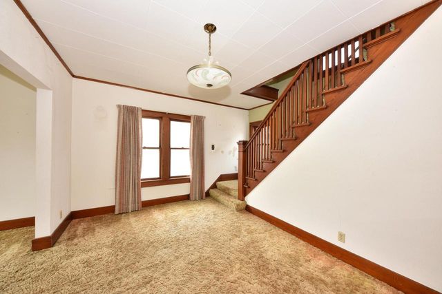 451 W Kilbourn AVENUE, West Bend, WI 53095