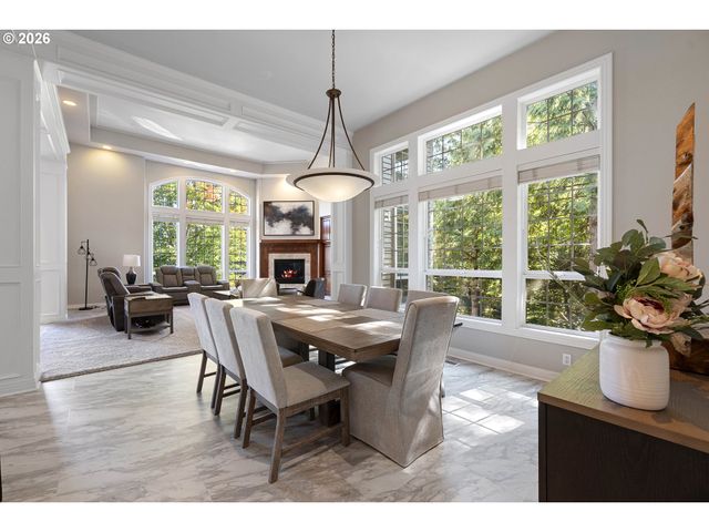 4306 Se AUGUSTA Loop, Gresham, OR 97080