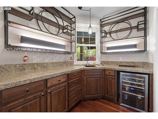 4306 Se AUGUSTA Loop, Gresham, OR 97080
