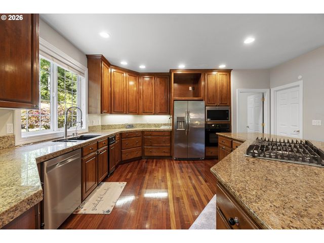 4306 Se AUGUSTA Loop, Gresham, OR 97080