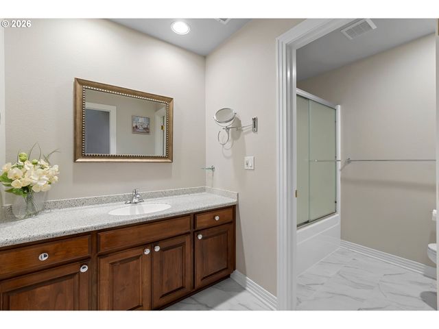 4306 Se AUGUSTA Loop, Gresham, OR 97080