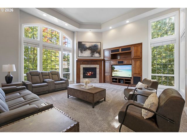 4306 Se AUGUSTA Loop, Gresham, OR 97080