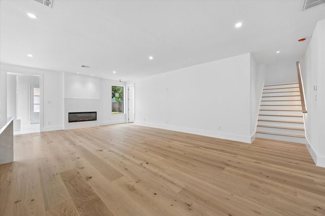 4714 W Alabama Street, Houston, TX 77027