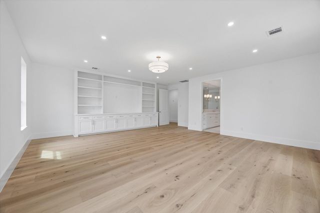 4714 W Alabama Street, Houston, TX 77027