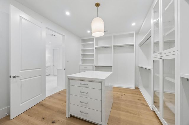 4714 W Alabama Street, Houston, TX 77027