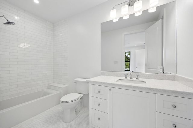 4714 W Alabama Street, Houston, TX 77027