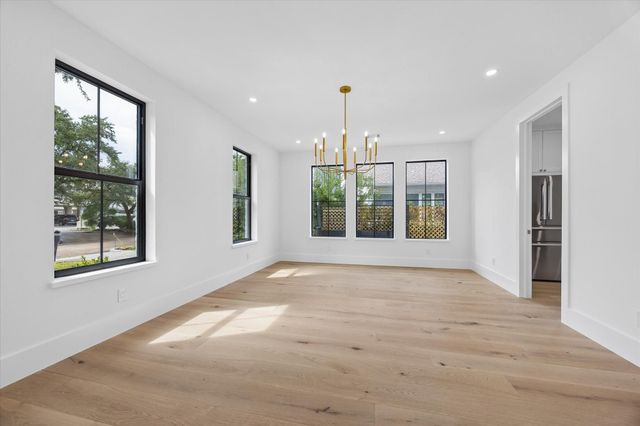 4714 W Alabama Street, Houston, TX 77027