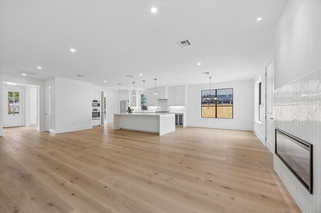 4714 W Alabama Street, Houston, TX 77027
