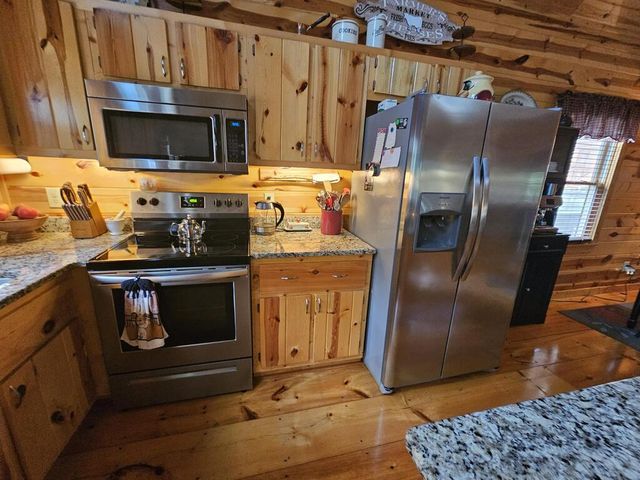 87 Whispering Hills Road, Murphy, NC 28906