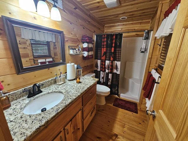 87 Whispering Hills Road, Murphy, NC 28906
